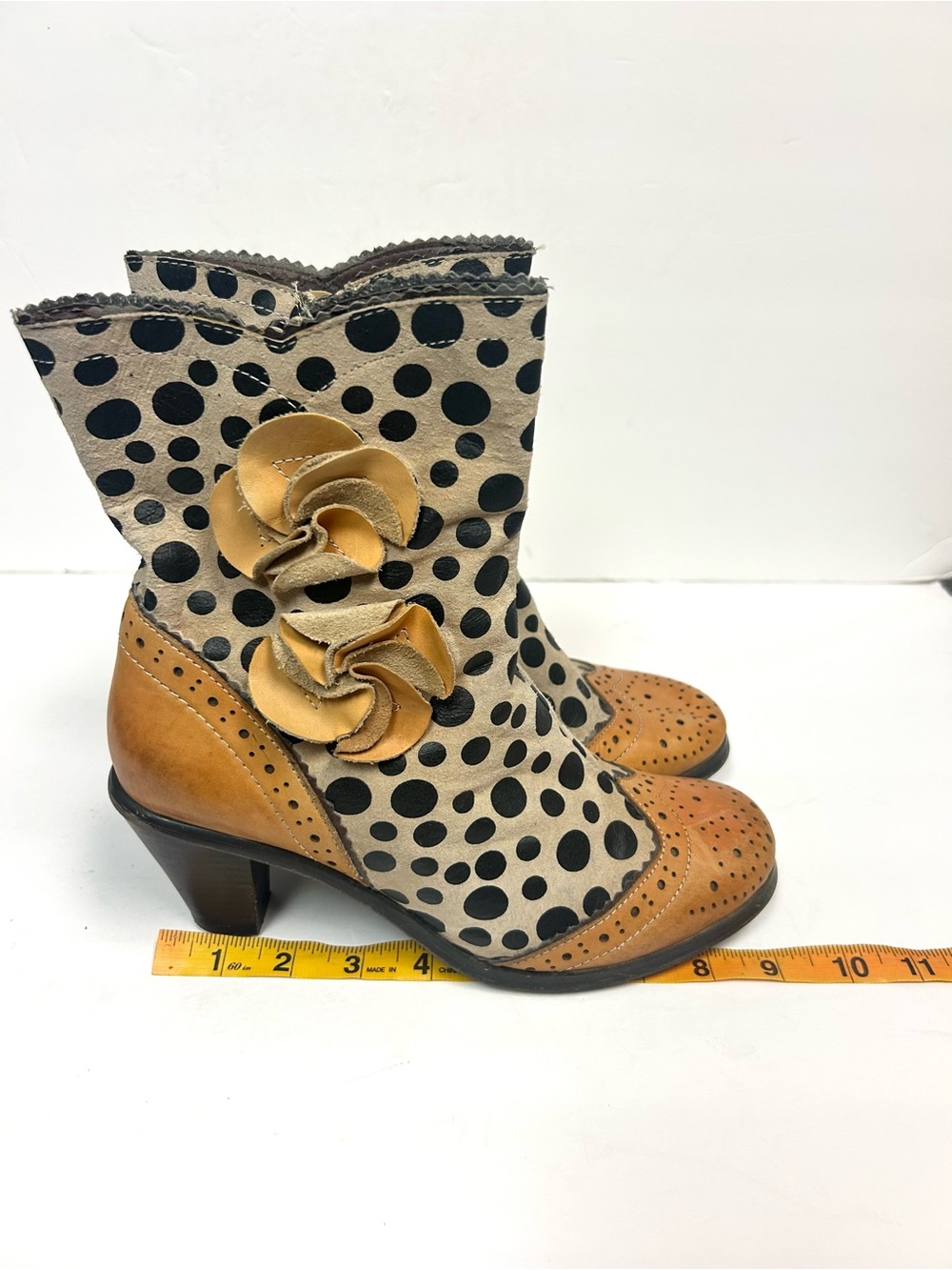 L'Artiste Spring Step Boots Perignon Wing-tip Polka Dot Leather Artsy 39 US 8.5 - Picture 14 of 15